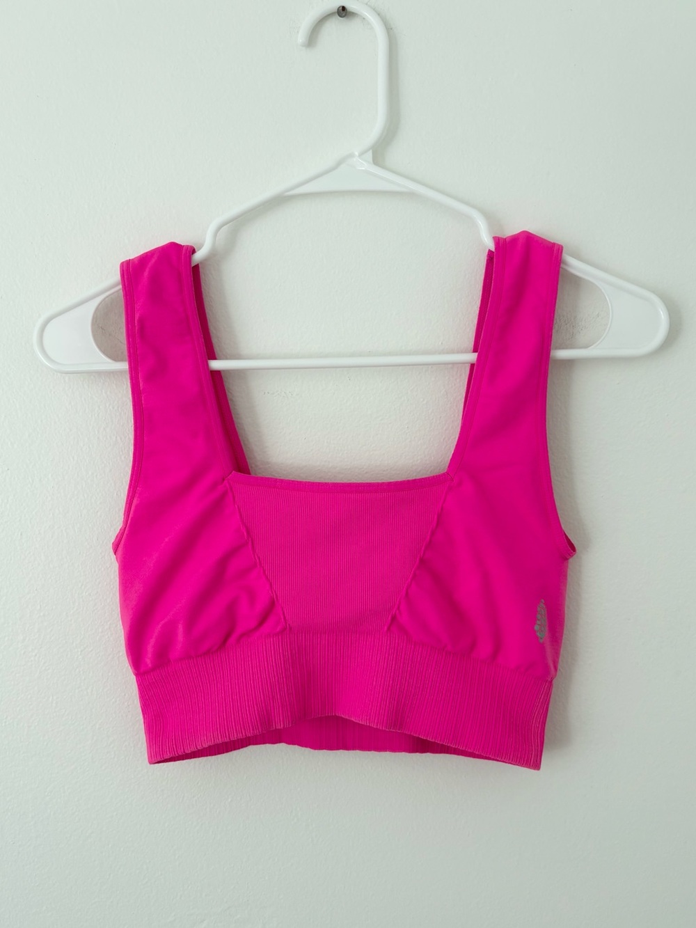 Free People Movement Hot Pink Good Karma Square Neck Sports Bra Size M/L - Picture 7 of 10